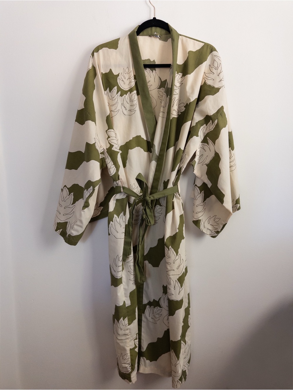 Vintage Green and Cream Floral Kimono Robe